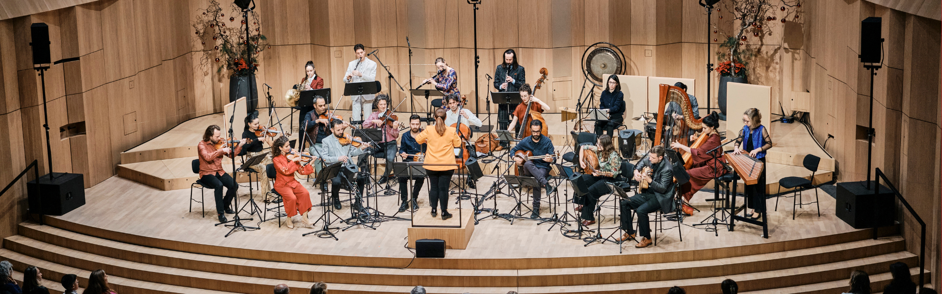 Bridges Bridges Kammerorchester – The composing orchestra. Weihnachten international – Ein Fest der Musik