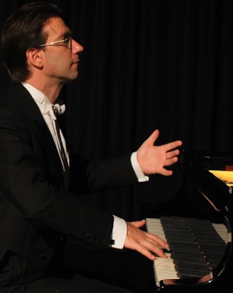 Erik Reischl - piano