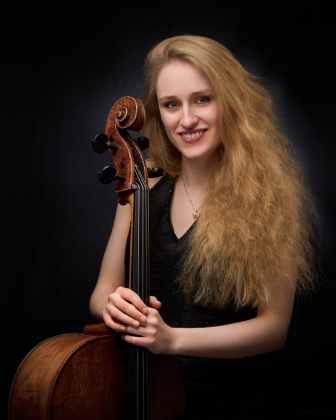Alexandra Kahrer - Violoncello