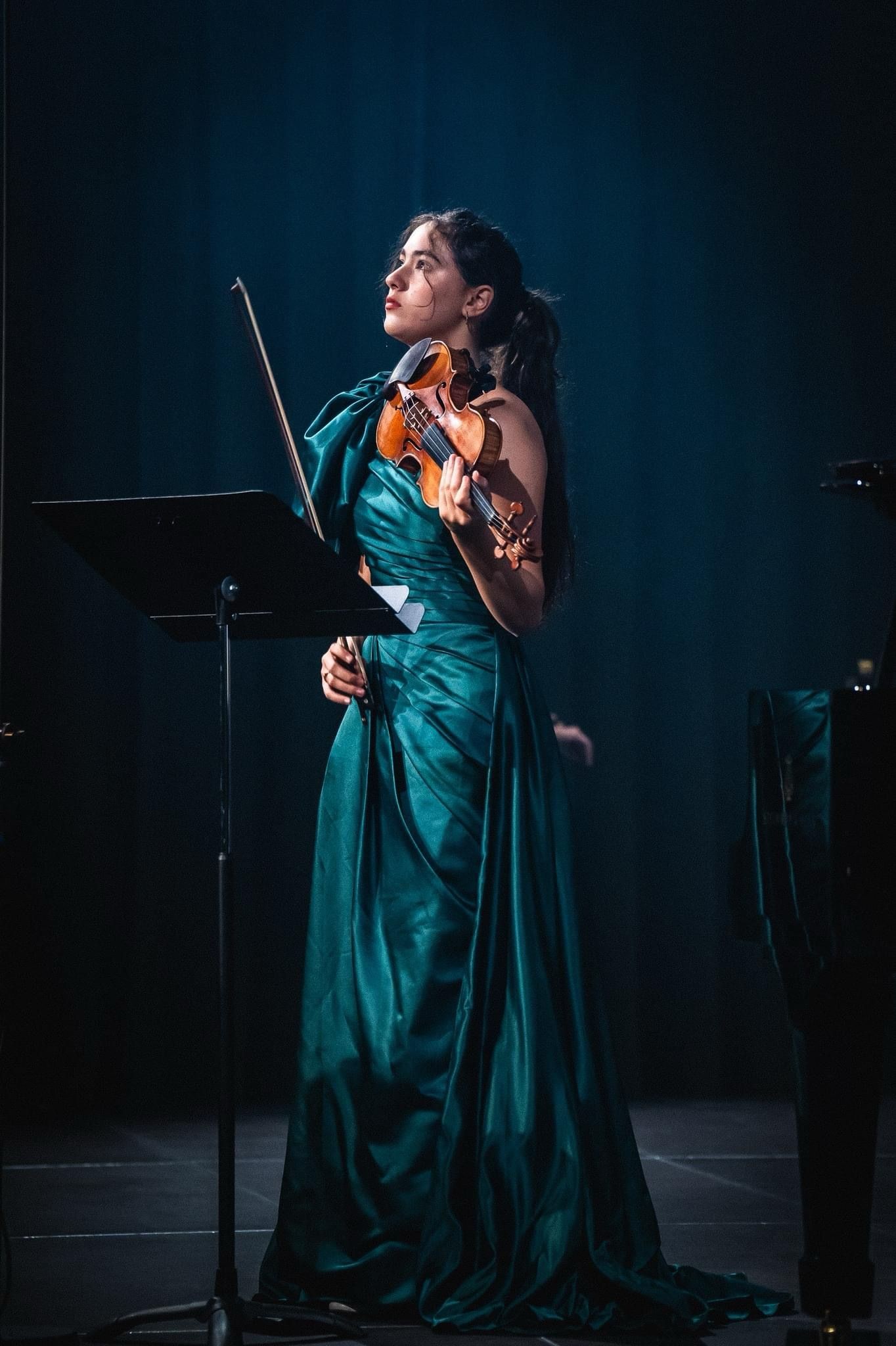 Amira Abouzahra - Violine