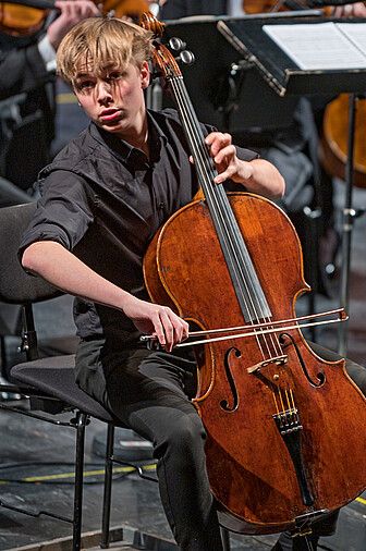Philipp Schupelius - Cello