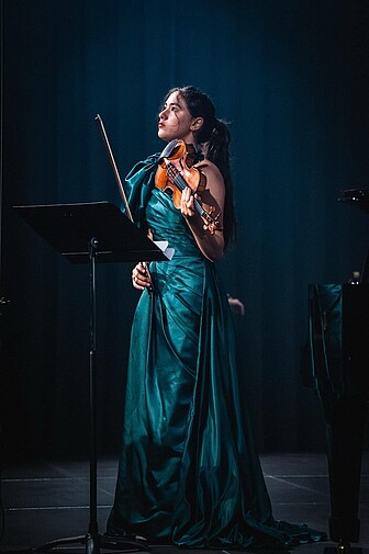 Amira Abouzahra - Violine
